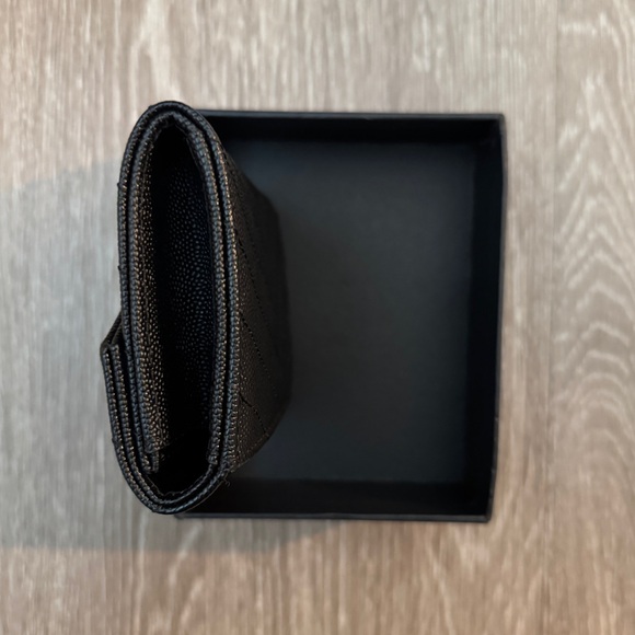 Saint Laurent YSL Monogram Small Flap Wallet in Grained Leather - Picture 14 of 16